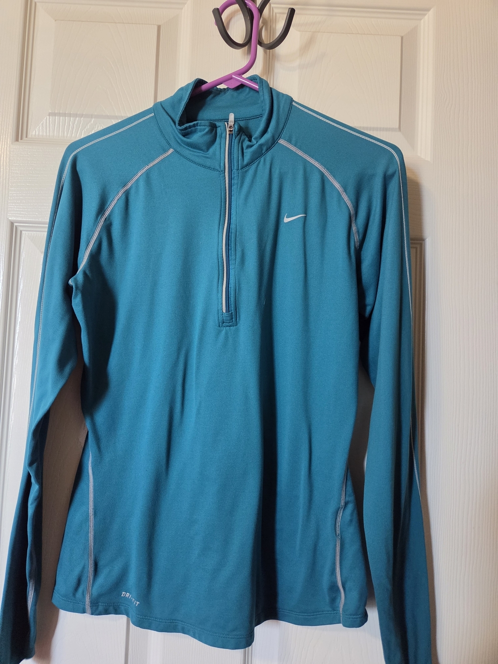 Nike Women’s Teal Long-Sleeve 1/4 Zip Active Top